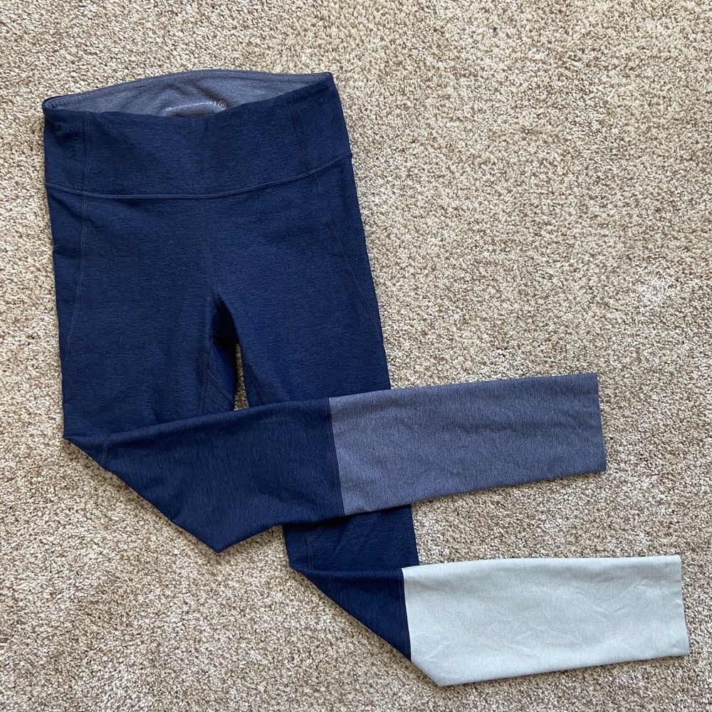 Outdoor Voices Dipped Warmup Leggings XS